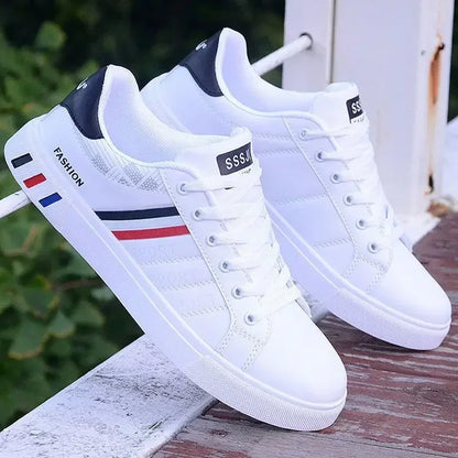 أحذية رياضية رجالية كاجوال أحذية مسطحة للرجال أحذية Zapatillas Hombre خفيفة الوزن من جلد البولي يوريثان قابلة للتنفس أحذية رياضية بيضاء للرجال